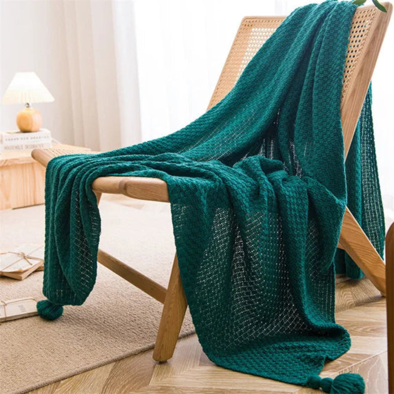 Nordic Chunky Waffle Embossed Throw Blanket with Tassel