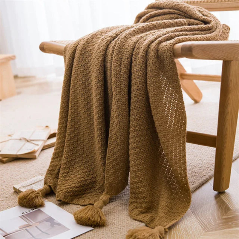 Nordic Chunky Waffle Embossed Throw Blanket with Tassel