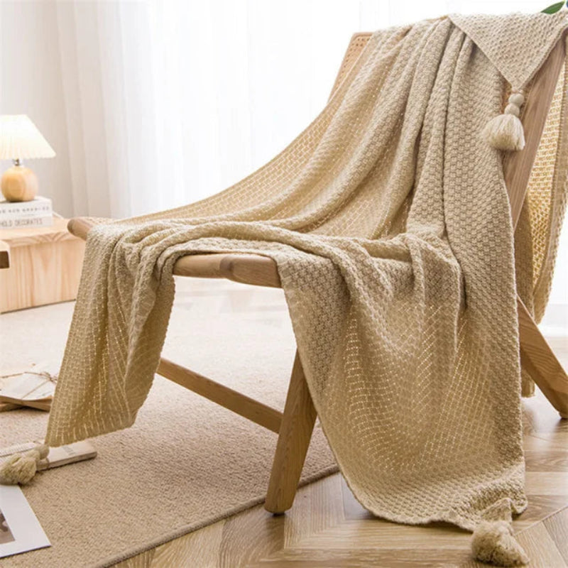 Nordic Chunky Waffle Embossed Throw Blanket with Tassel