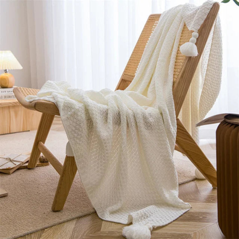 Nordic Chunky Waffle Embossed Throw Blanket with Tassel