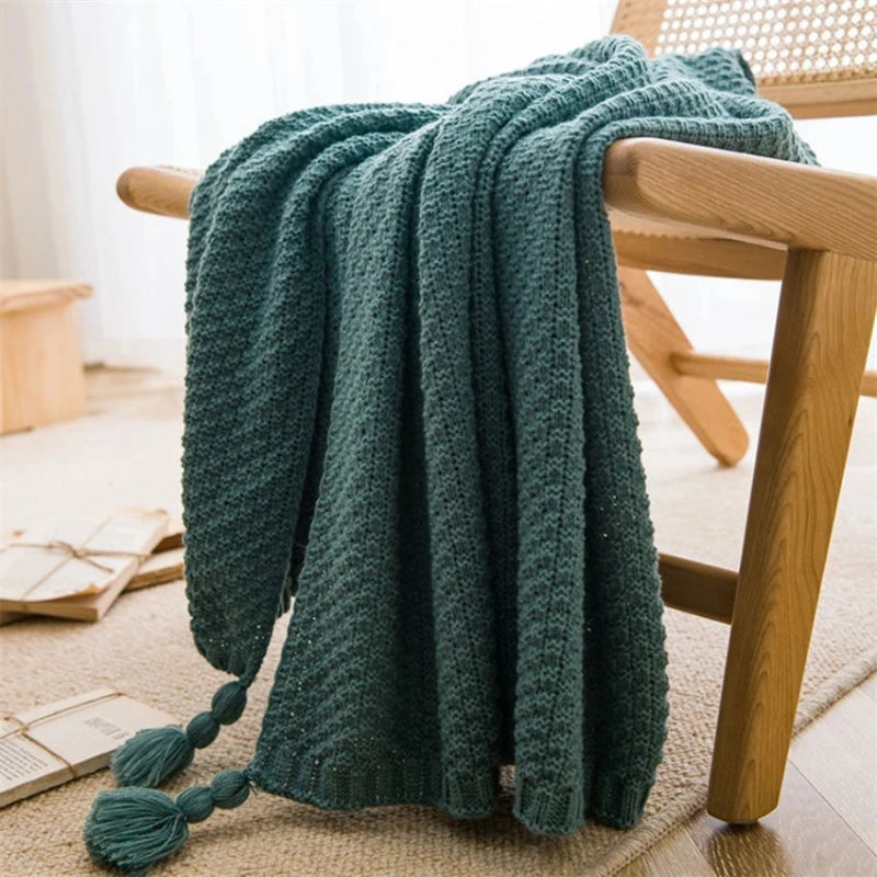 Nordic Chunky Waffle Embossed Throw Blanket with Tassel